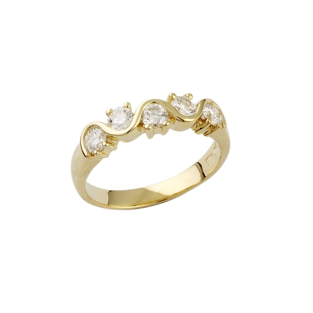 9ct yellow gold diamond ring
