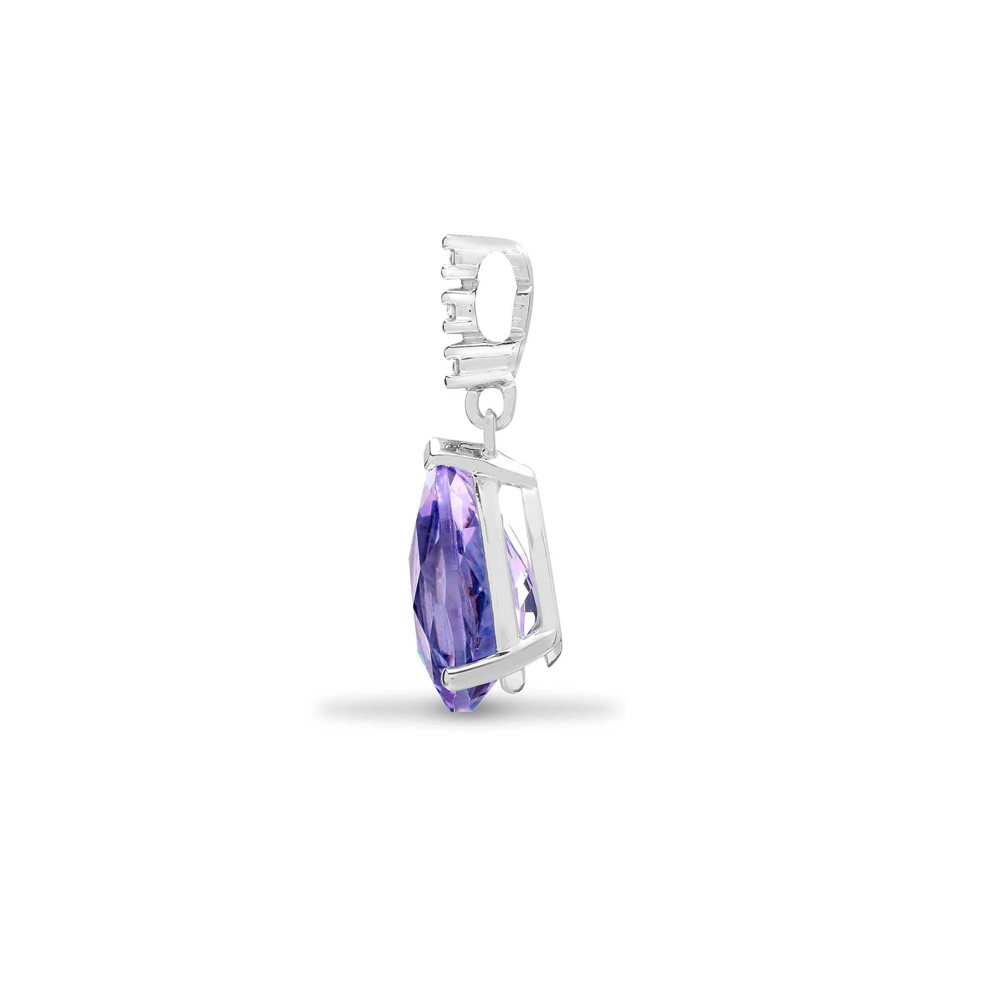 18ct White Diamond-5pt Amethyst-1.63ct Pendant