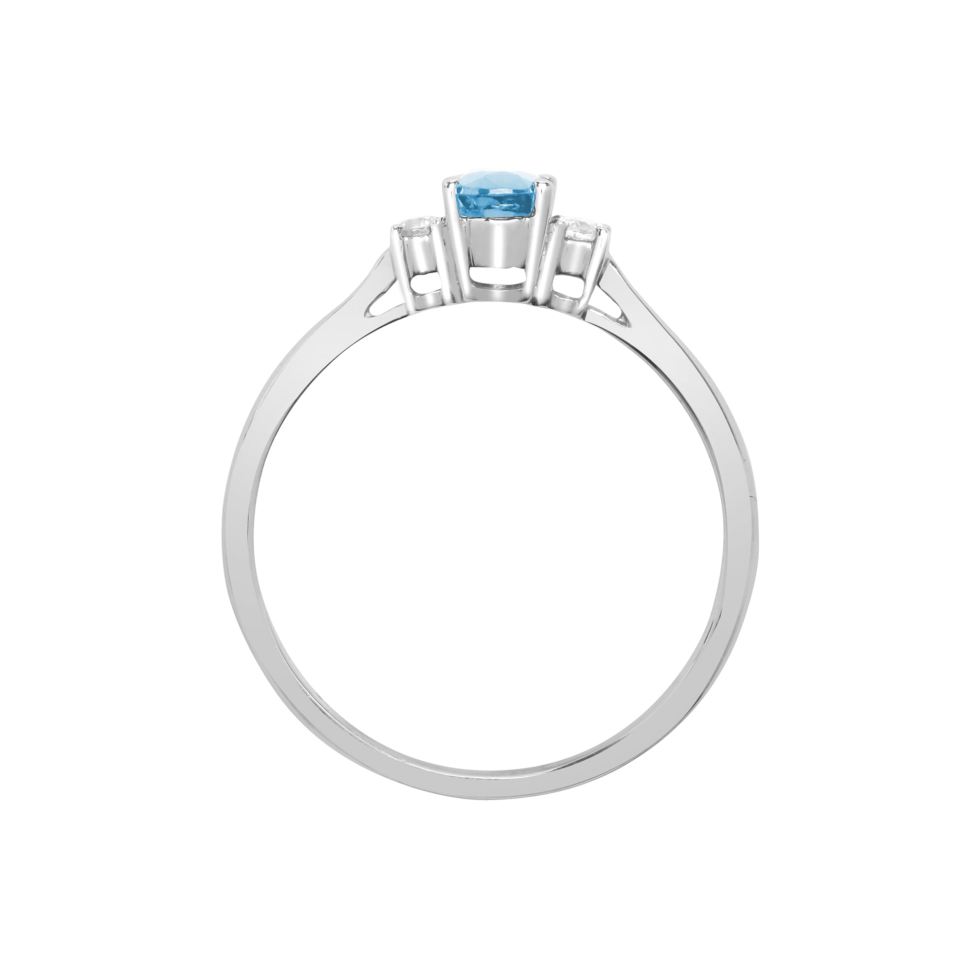 18ct White Gold D-8pt Aqua Marine-31pt 3 Stone Ring