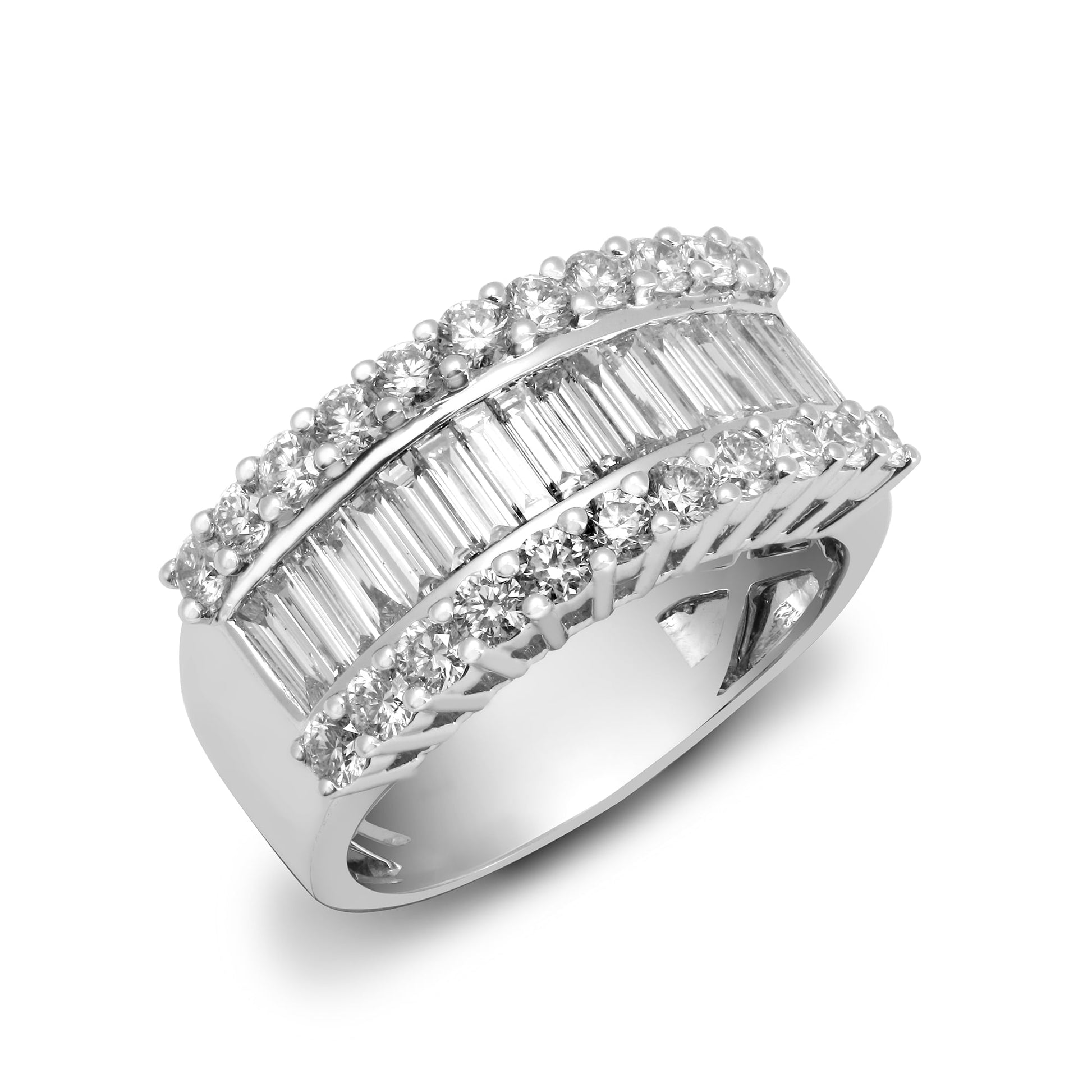 18ct White 2.00ct Round & Baguette Diamond Ring