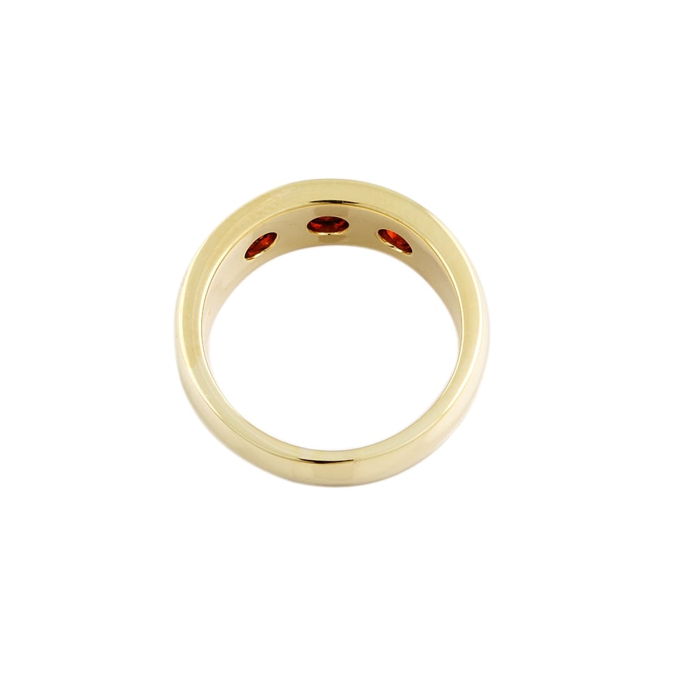 9ct Gold Three Stone Garnet Ring
