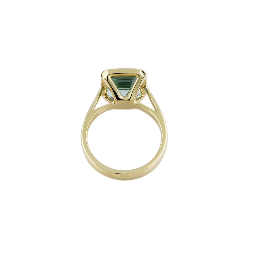 9ct Yellow Gold Aquamarine Single Stone Ring