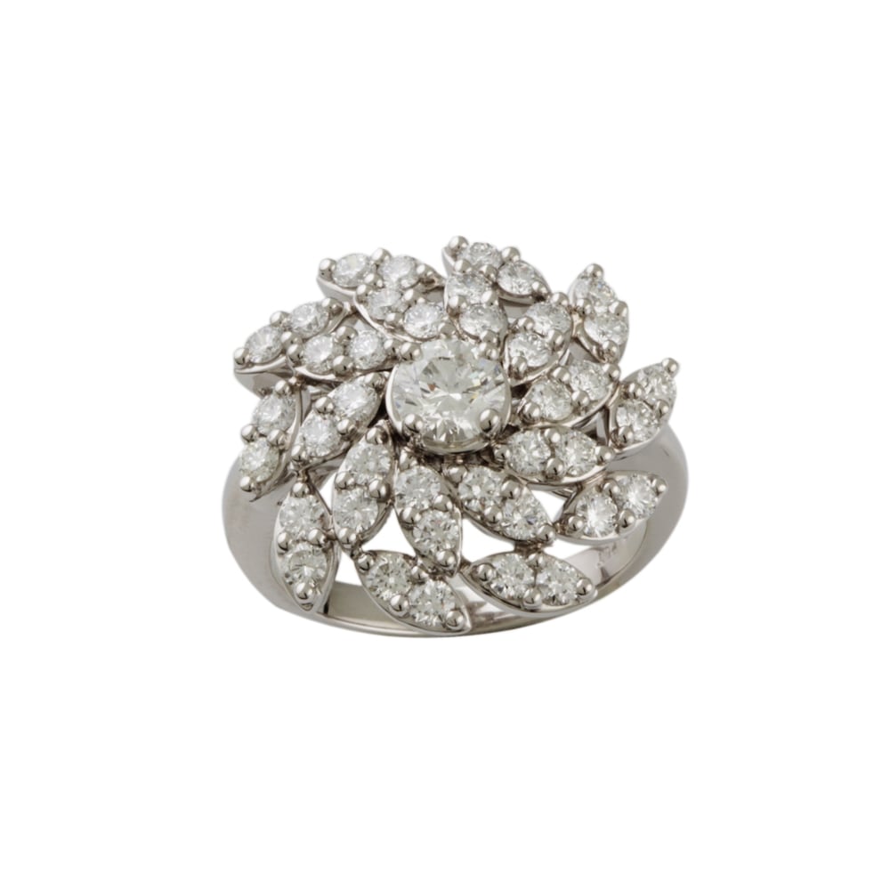 9ct White Gold Diamond 2.66ct Cluster Ring