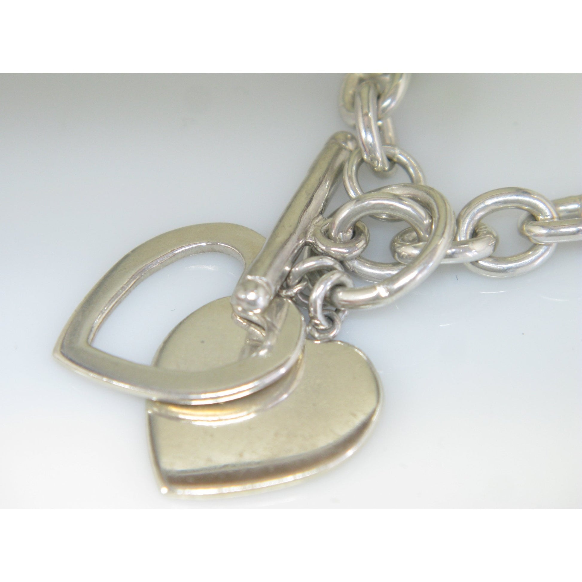 Silver Chain With T-Bar Fastening And Heart Detail 18 Inches In Length