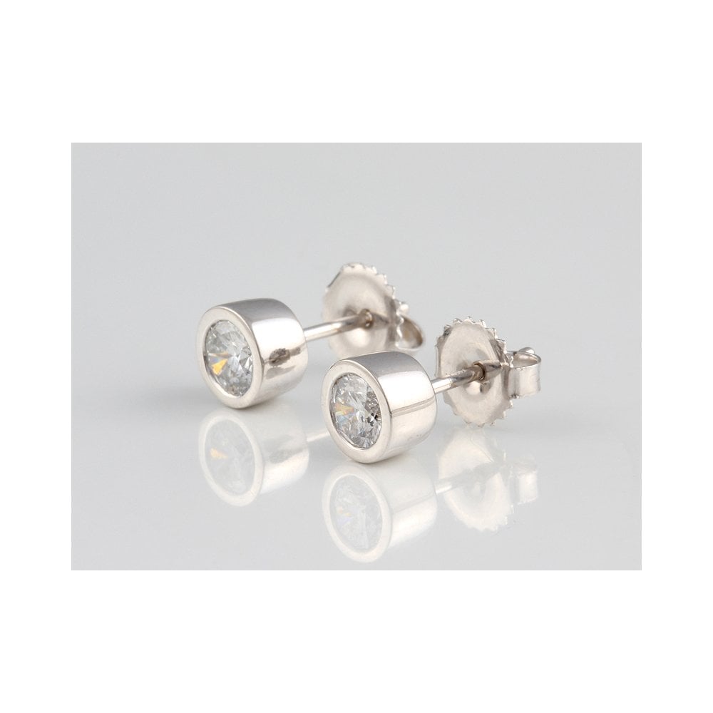 18ct white gold diamond stud earrings 0.30ct