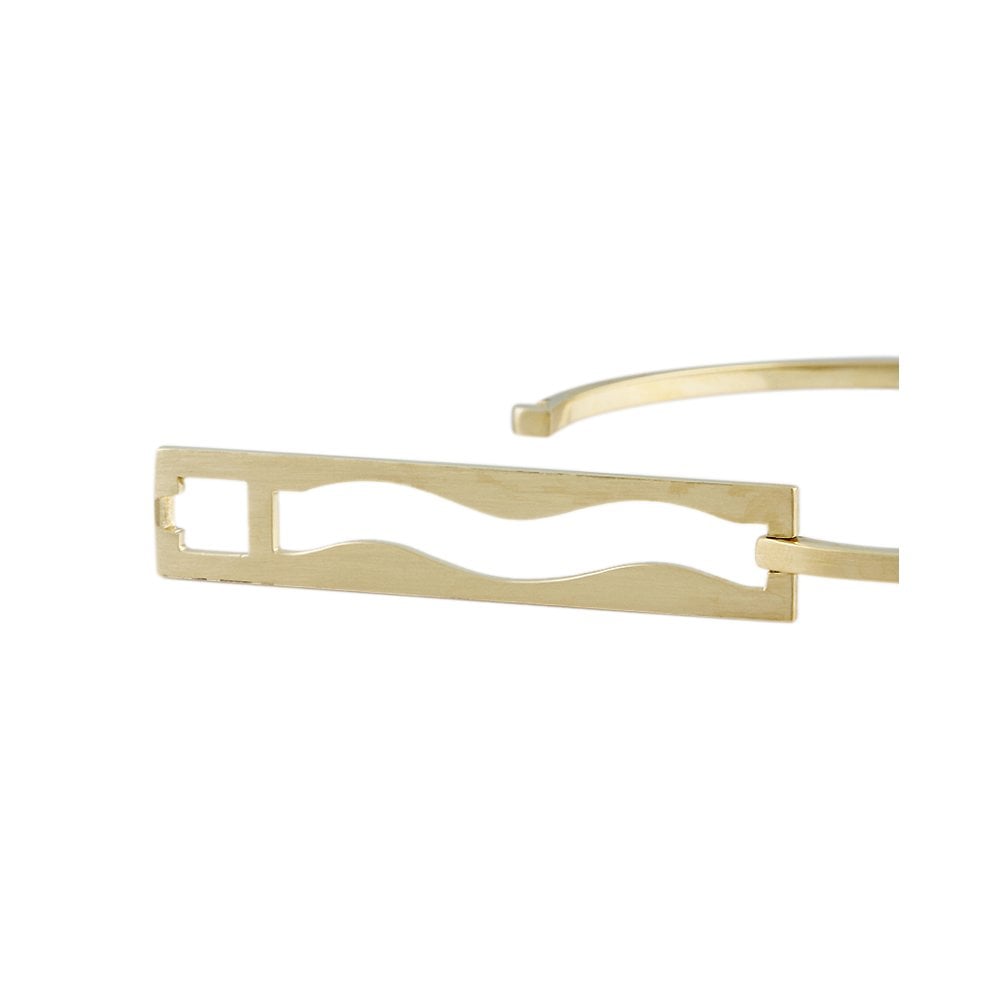 9ct Yellow Gold Contemporary Bangle With Hinged Front Clasp Detail