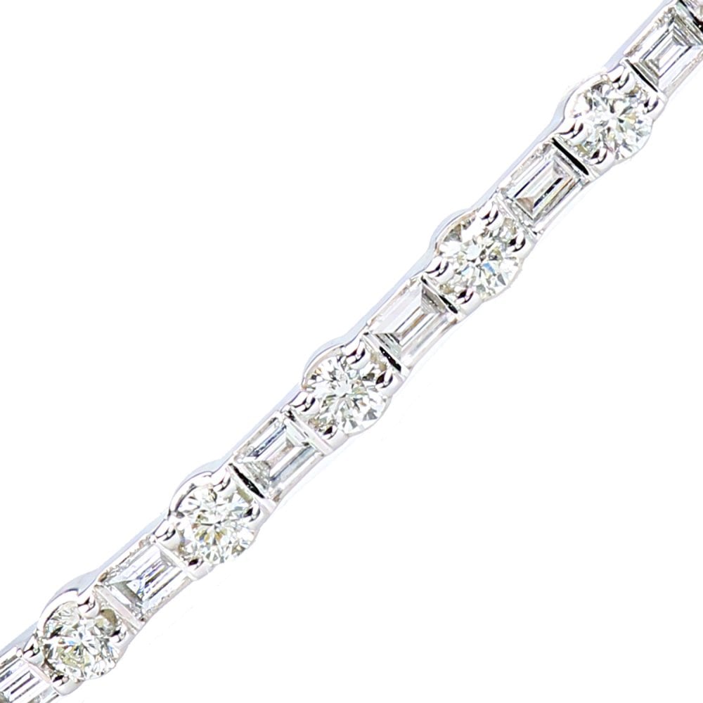 SPARKLD 9ct White Gold 1.15ct Diamond Bangle