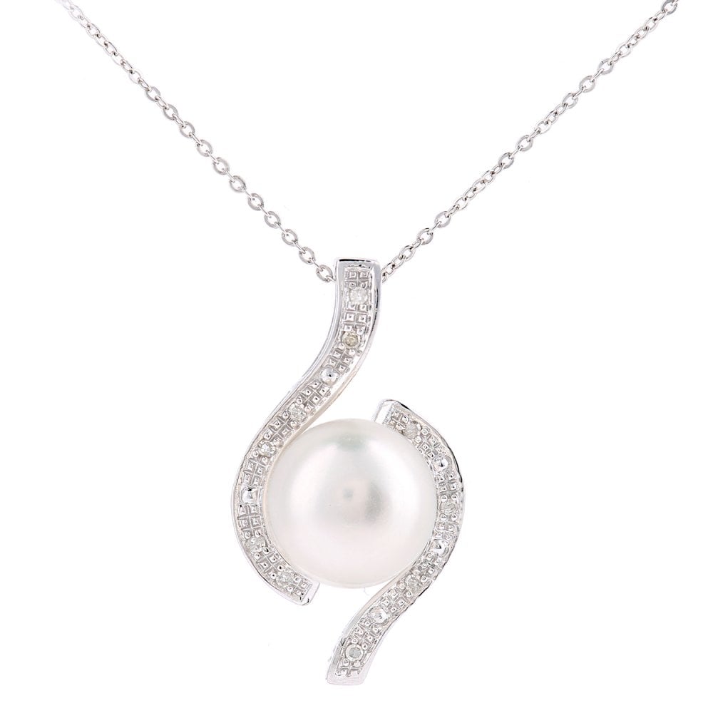 SPARKLD 9ct White Gold Cultured Pearl 0.05ct Diamond Pendant Necklace