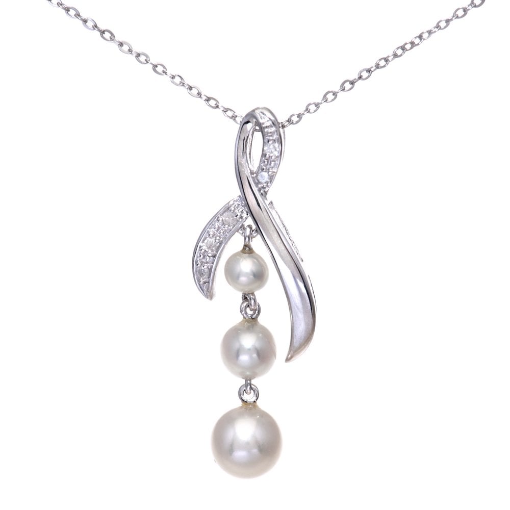 SPARKLD 9ct White Gold Pearl Kiss 0.02ct Diamond Pendant Necklace