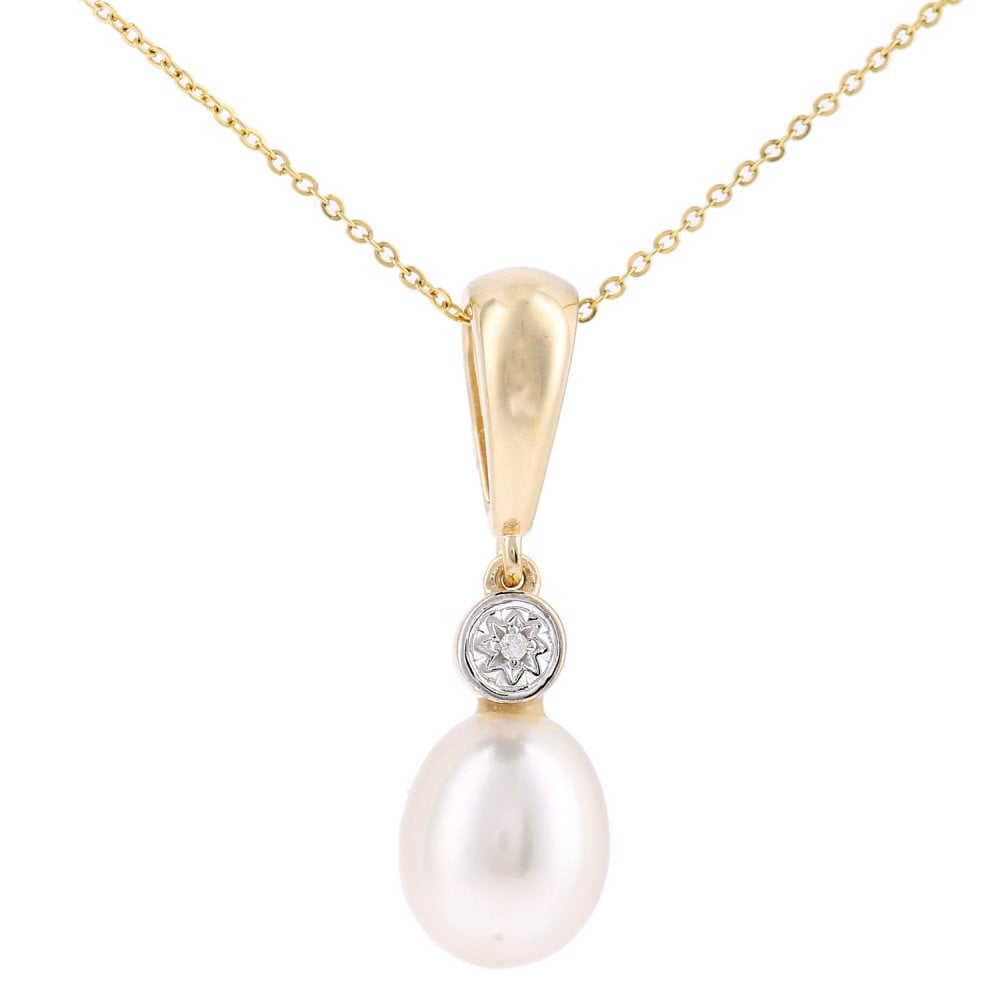 SPARKLD 9ct Yellow Gold Cultured Pearl 0.01ct Diamond Pendant Necklace