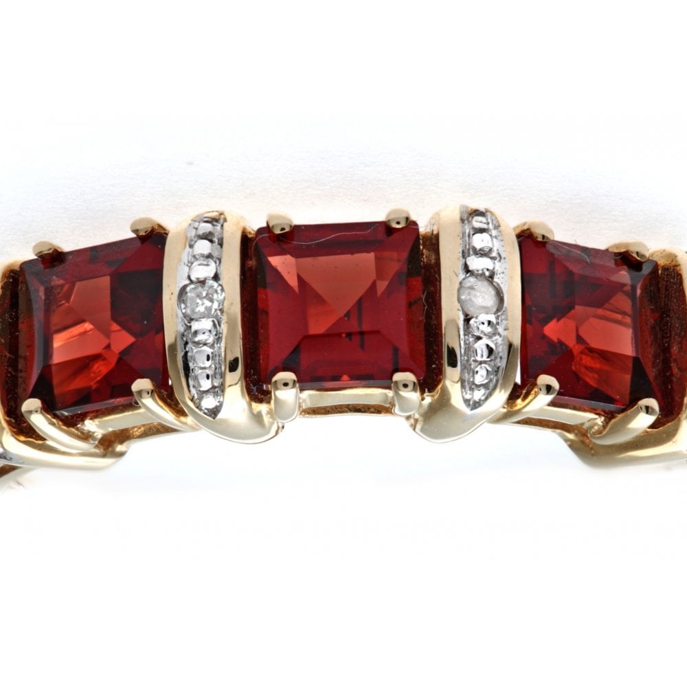 SPARKLD 9ct Yellow Gold Garnet & 0.02ct Diamond Eternity Ring