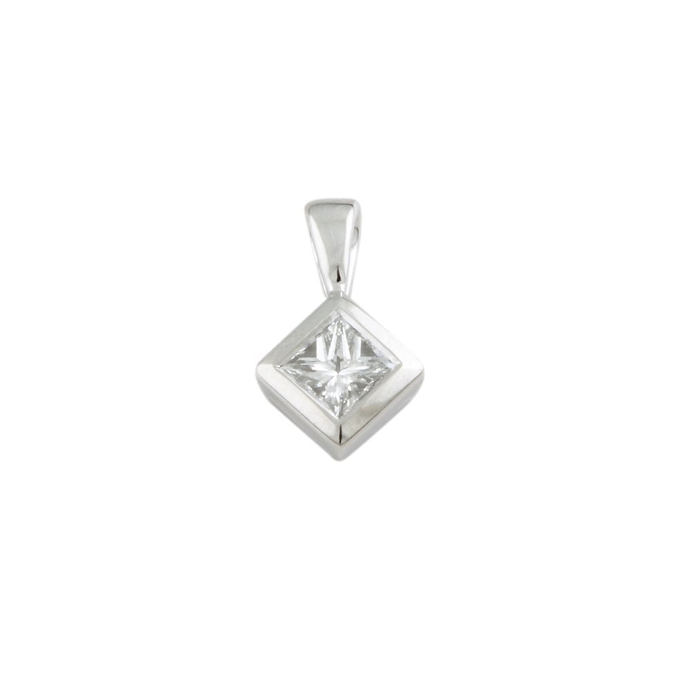 9ct White Gold 0.25ct Princess Cut Diamond Solitaire Pendant