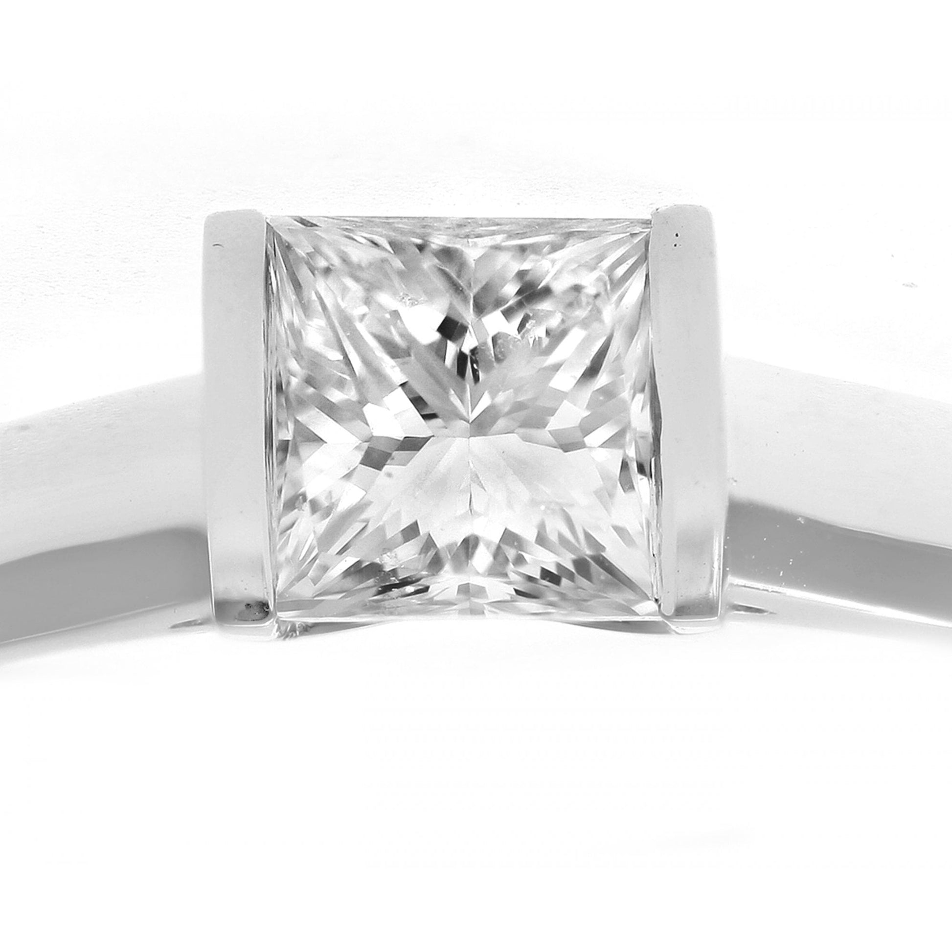 SPARKLD 18ct White Gold J/I1 Certified Princess Cut 1.00ct Diamond Solitaire Engagement Ring