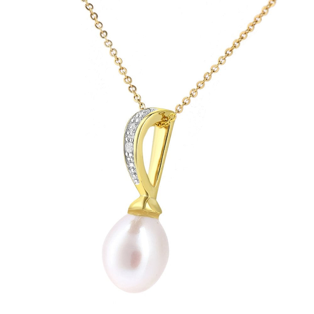 SPARKLD 9ct Yellow Gold Cultured Pearl and 0.03ct Diamond Pendant Necklace