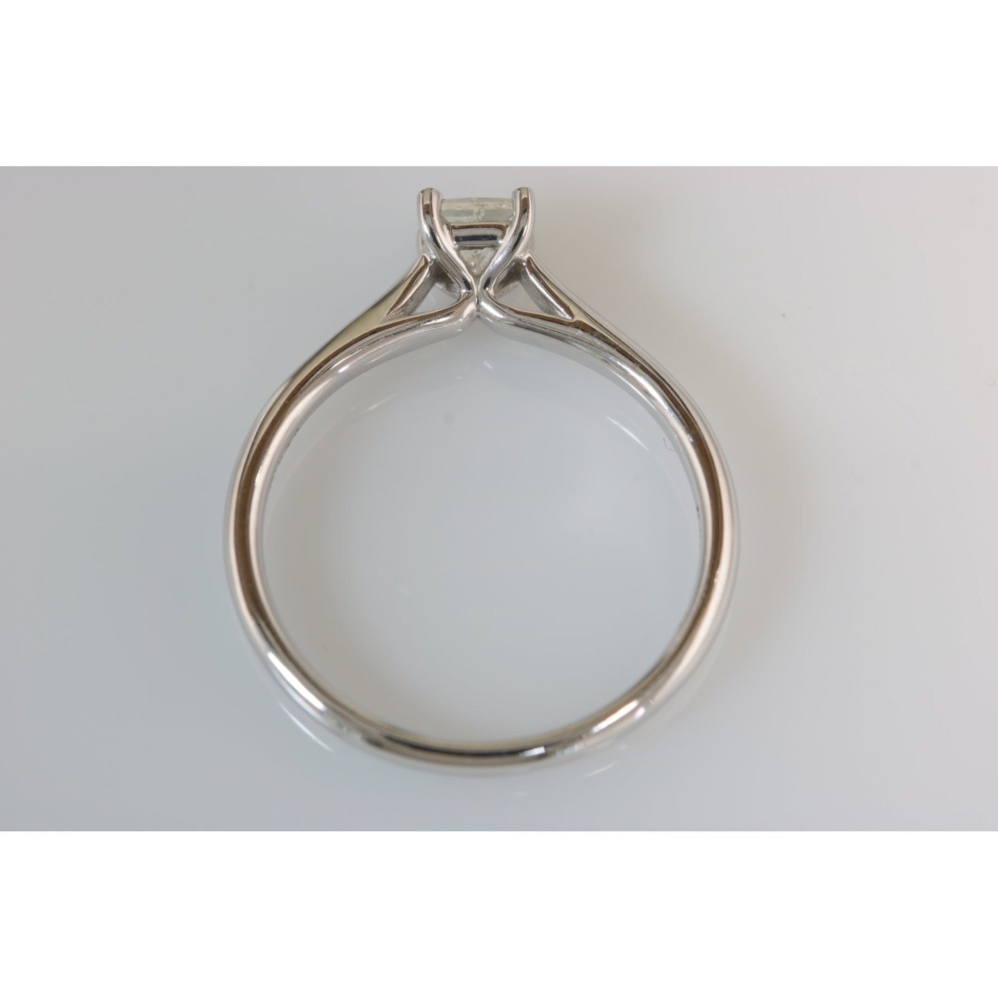 18ct White Gold Diamond Solitaire Ring 0.25ct