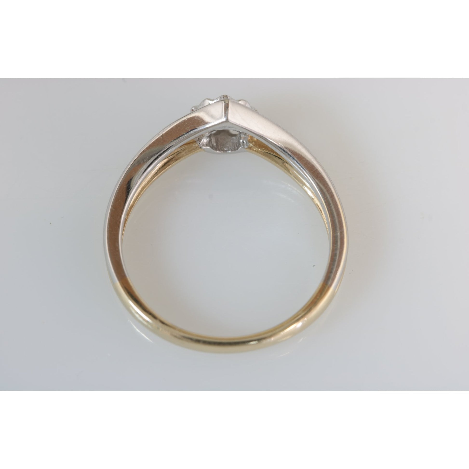 9ct Yellow And White Gold Single Stone Two Colour Diamond Ring 0.03ct