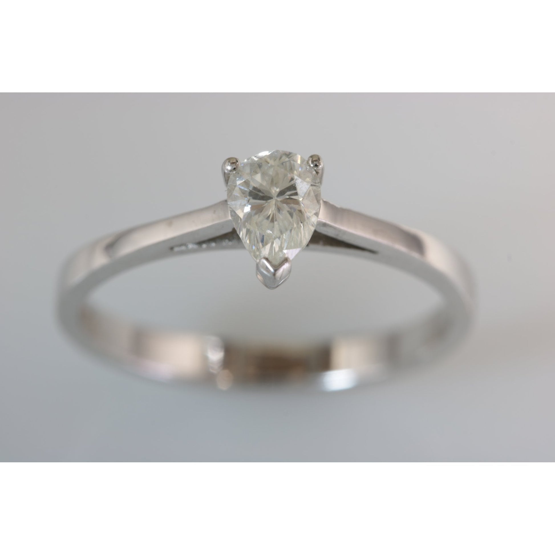 18ct White Gold Diamond Solitaire Ring 0.52ct