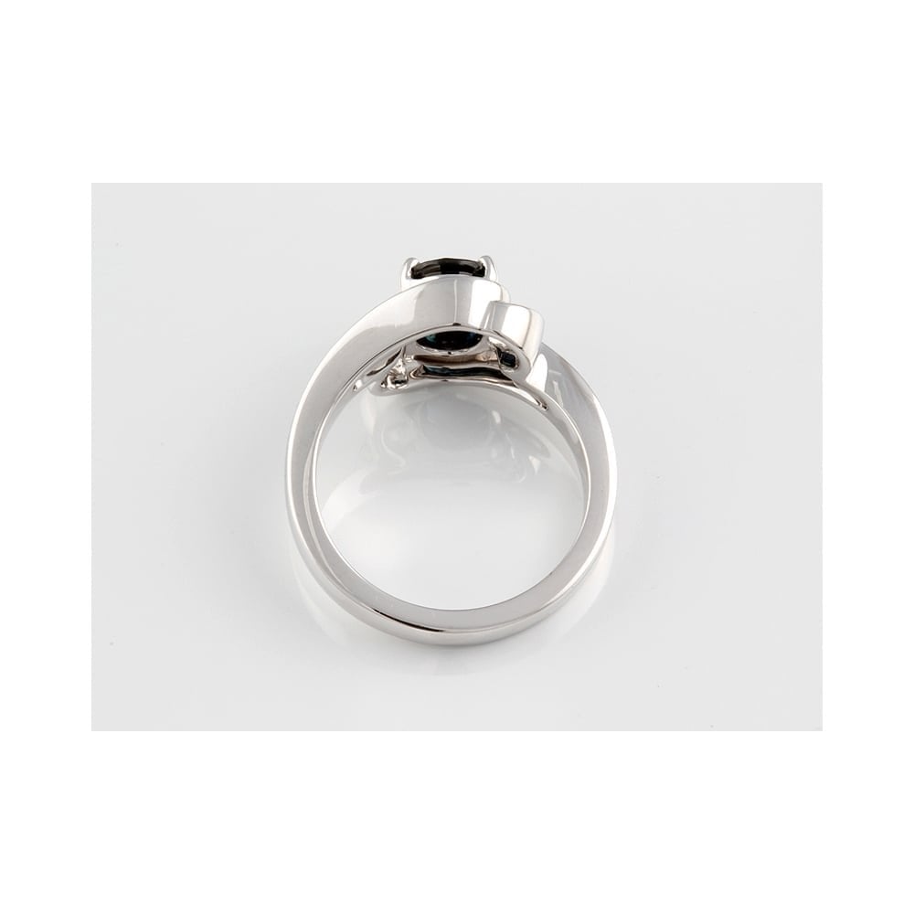 9ct White Gold Oval Sapphire Ring  1.47ct