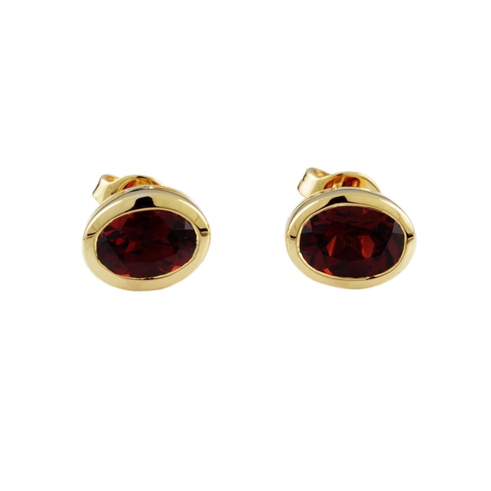 9ct Yellow Gold Garnet Stud Earrings
