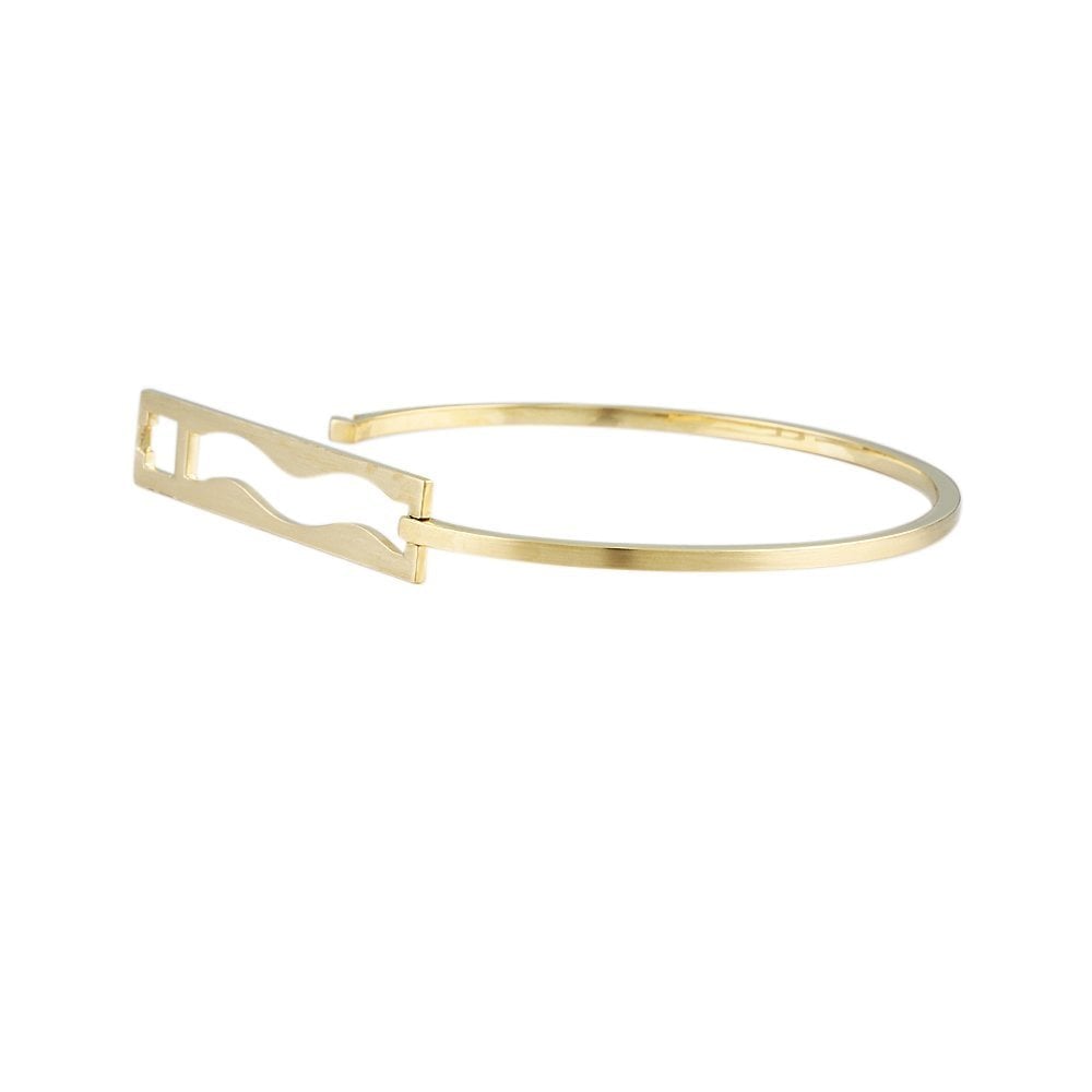 9ct Yellow Gold Contemporary Bangle With Hinged Front Clasp Detail