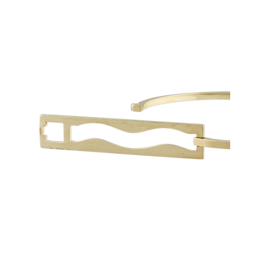 9ct Yellow Gold Contemporary Bangle With Hinged Front Clasp Detail