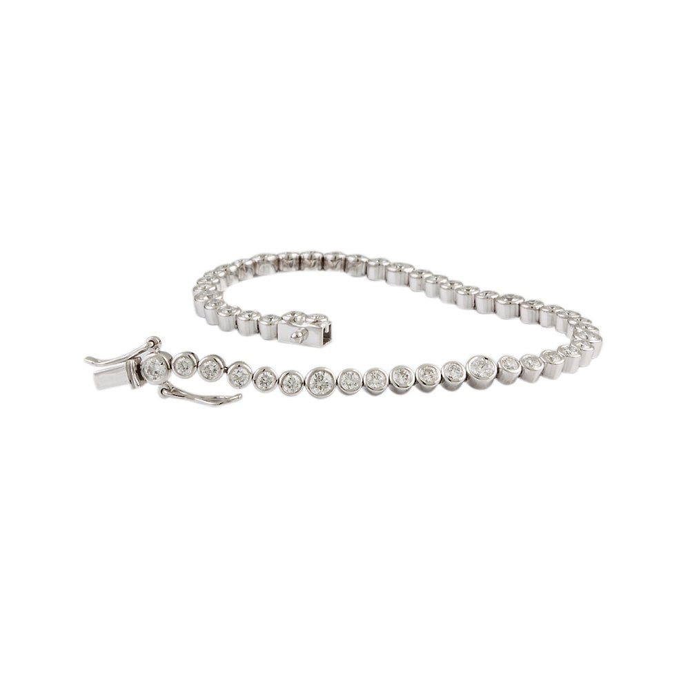 9ct White Gold Diamond Tennis Bracelet 2.76ct