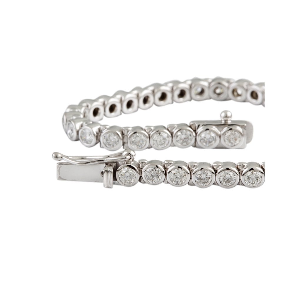 9ct White Gold Diamond Tennis Bracelet 3.42ct