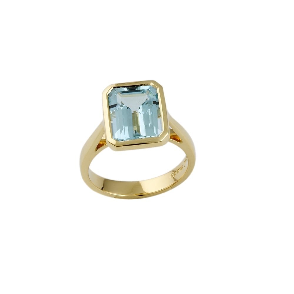 9ct Yellow Gold Aquamarine Single Stone Ring