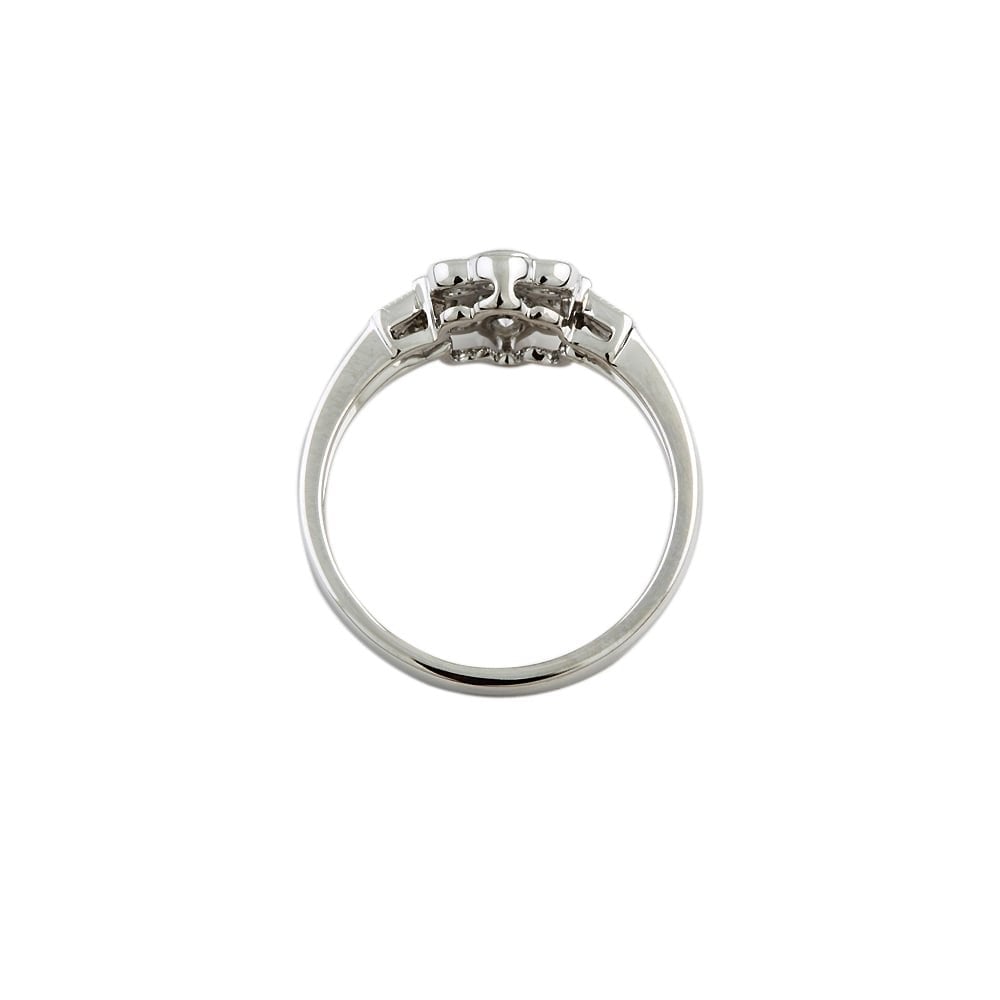 PLATINUM CLUSTER RING WITH 0.61CT DIAMONDS