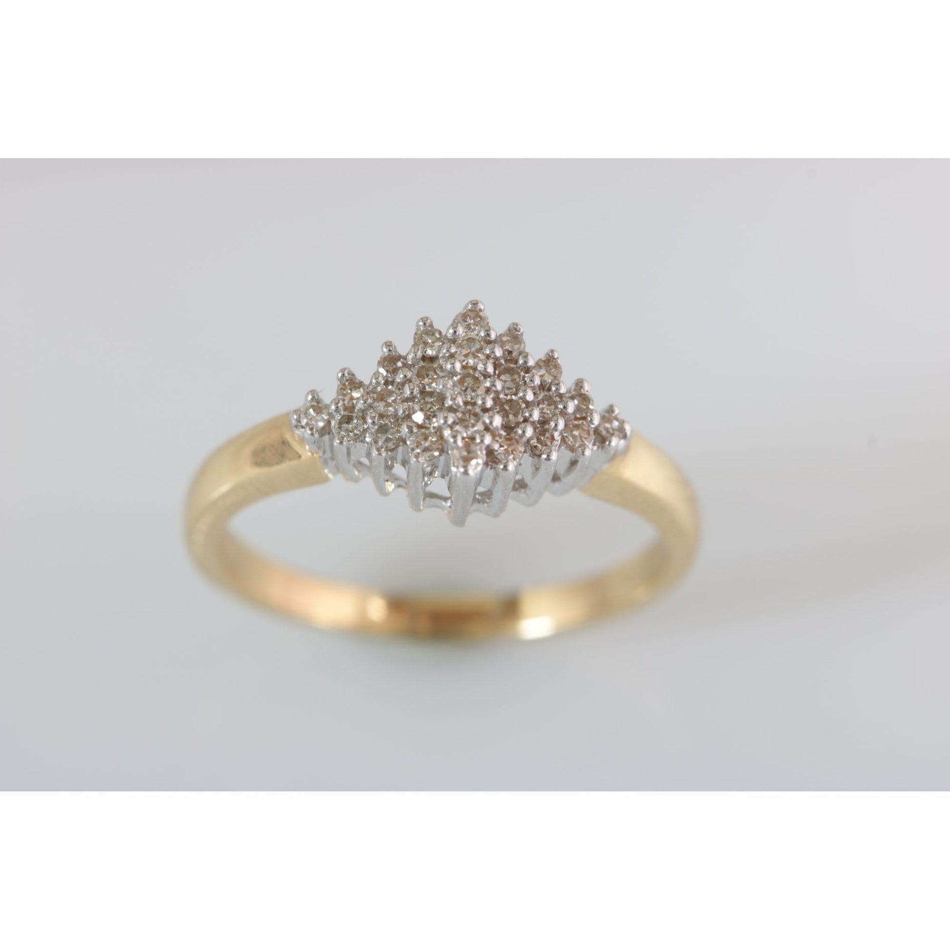 18ct Yellow And White Gold Diamond Ring 0.16ct