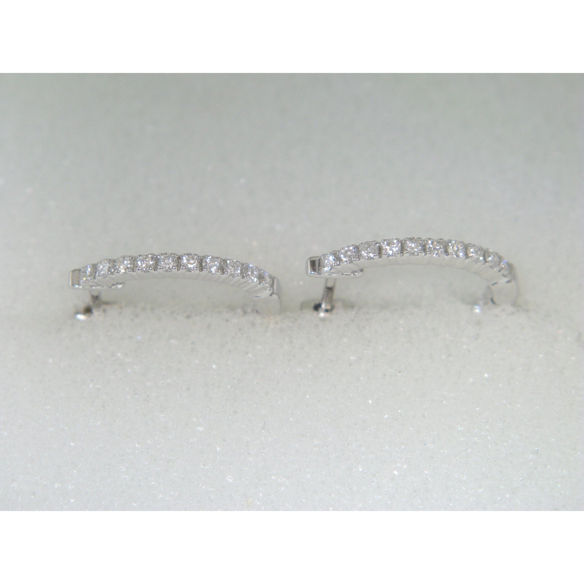 18ct White Gold Diamond Earrings