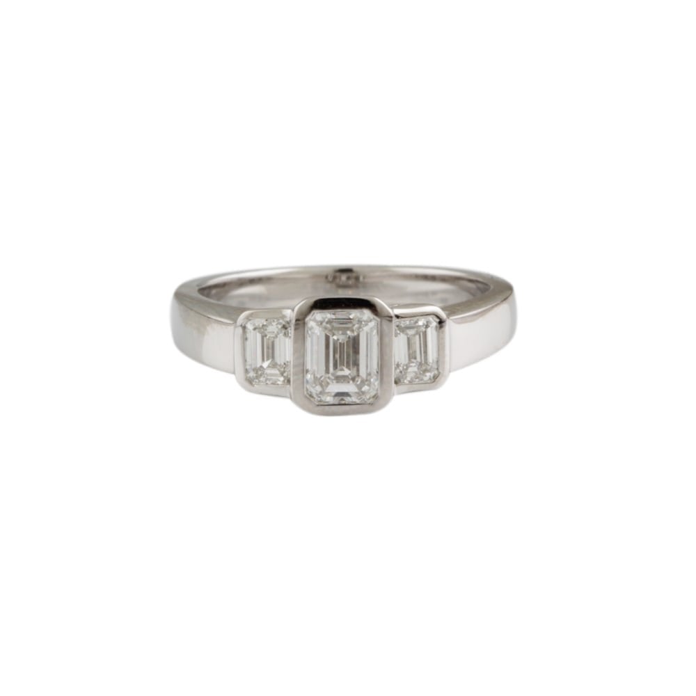 9ct White Gold Three Stone Diamond Ring 0.90ct