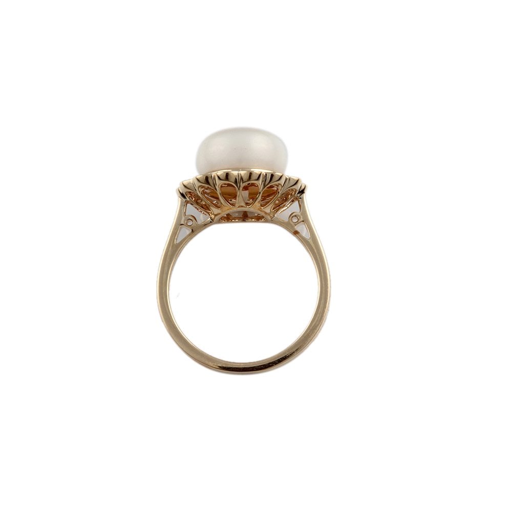 Yellow Gold 0.40ct Round Diamond and 5.58ct Pearl Set Cluster Ring