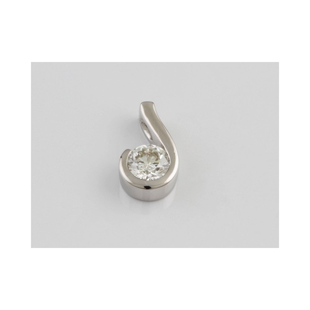 9ct white gold round brilliant cut single stone diamond pendant 0.20ct