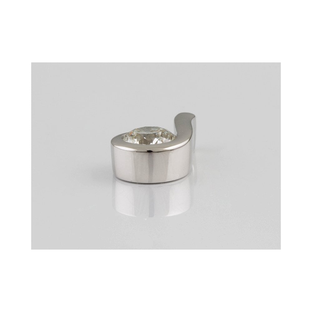 9ct white gold round brilliant cut single stone diamond pendant 0.20ct