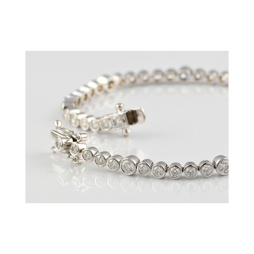 9ct White Gold Artisan Diamond Bracelet 3.18ct