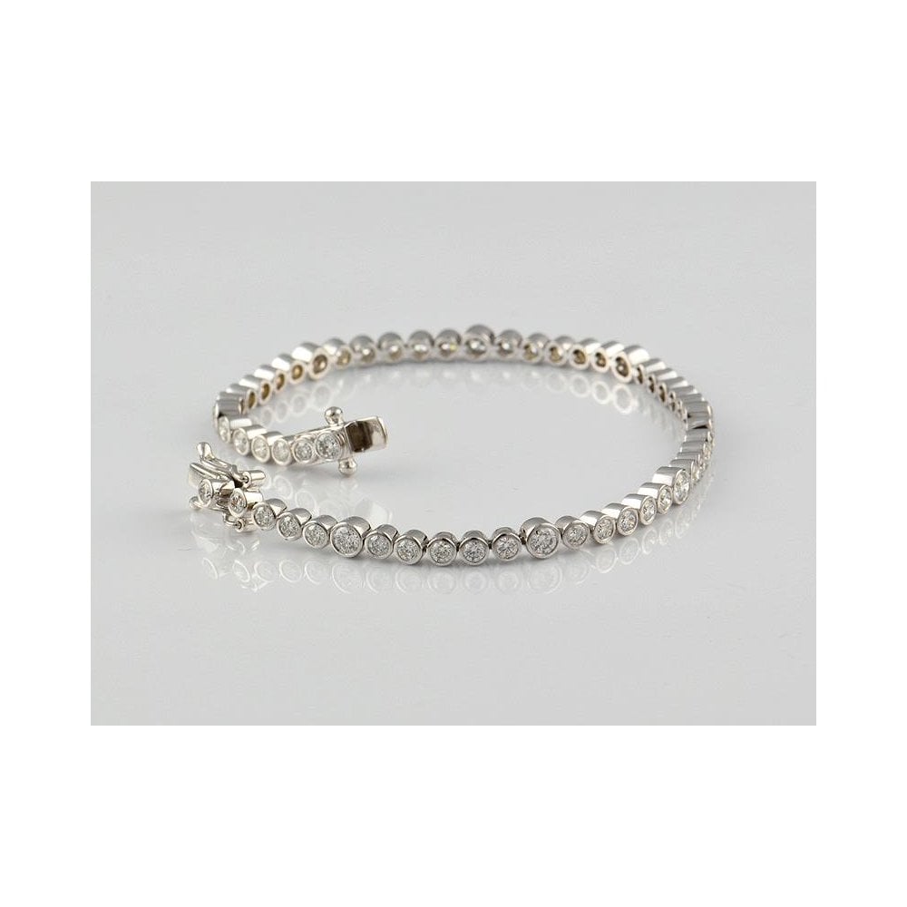 9ct White Gold Artisan Diamond Bracelet 3.18ct