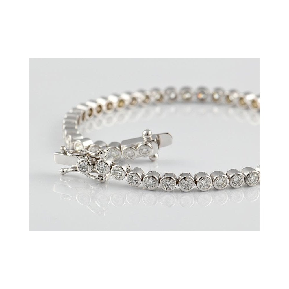 9ct White Gold Artisan Diamond Bracelet 3.05ct