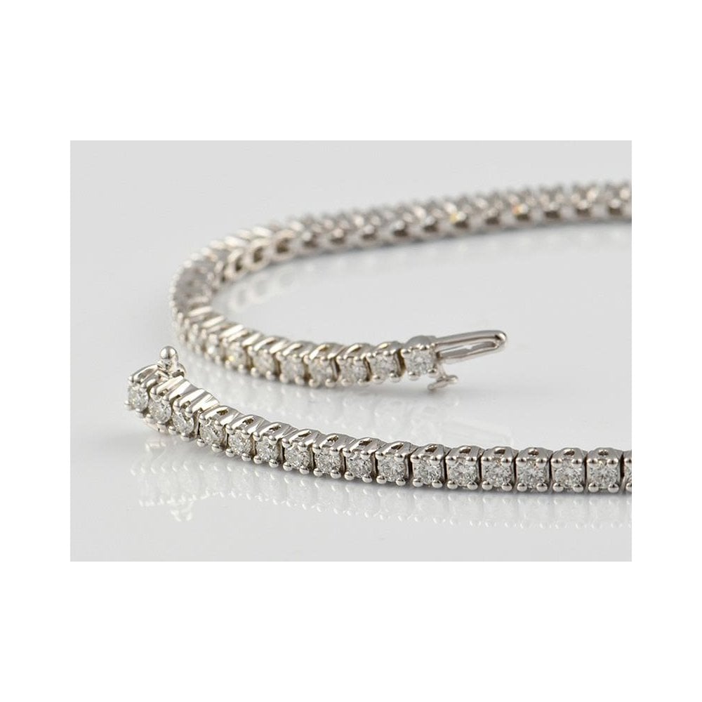 9ct White Gold Artisan Diamond Bracelet 3.00ct