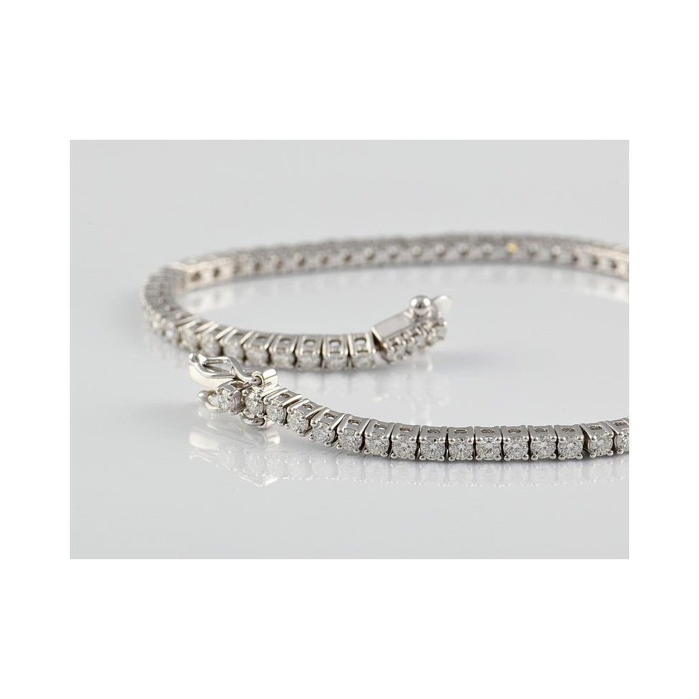 9ct White Gold Artisan Diamond Bracelet 3.09ct
