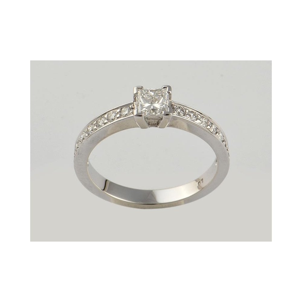 9ct White Gold Artisan Diamond Solitaire Ring With Diamond Set Shoulders 0.82ct