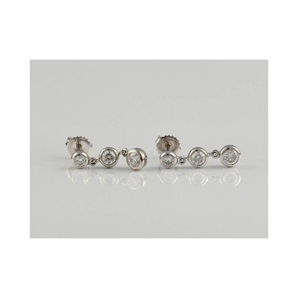 18ct White Gold Diamond Drop Earrings 1.50ct