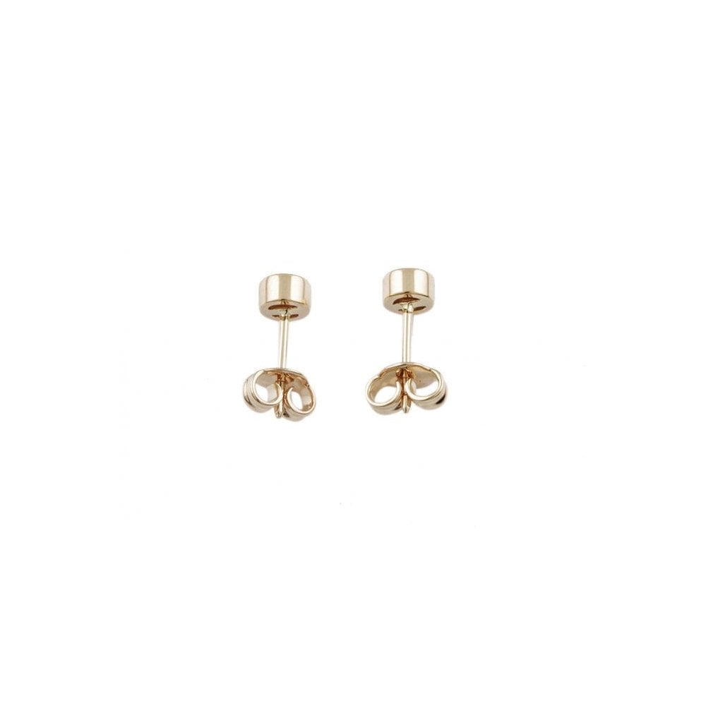 Yellow Gold Diamond Stud Earring Total diamond weight 0.25ct