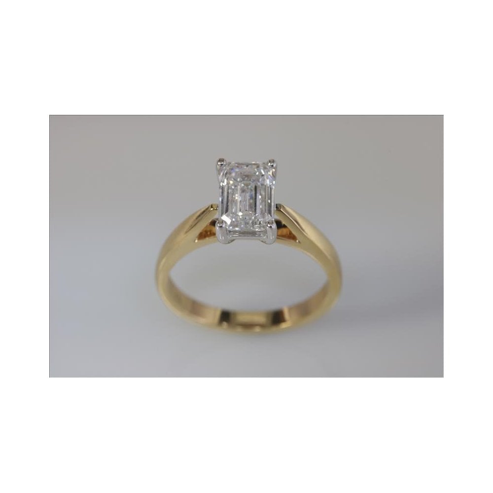 18ct Yellow And White Gold IGI Certificated Laboratory Grown Diamond Solitaire Ring 1.51ct
