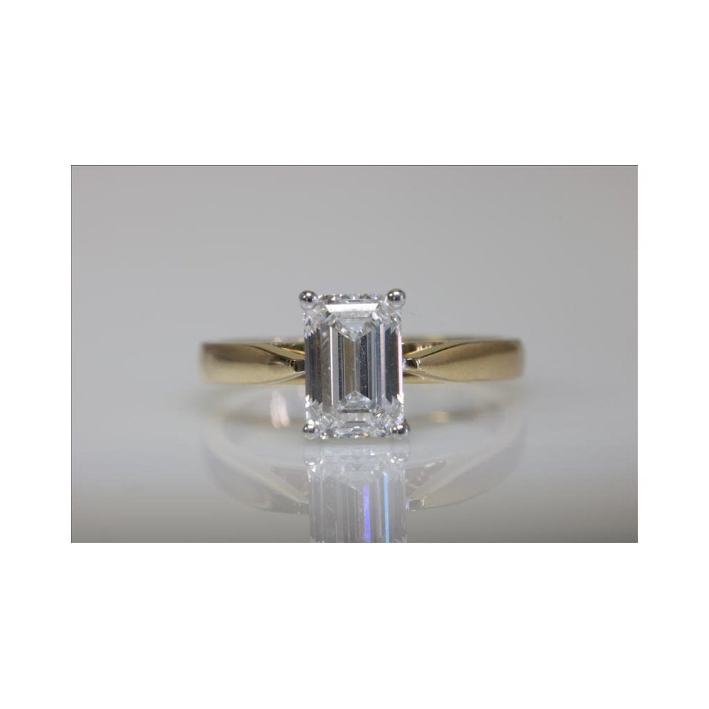 18ct Yellow And White Gold IGI Certificated Laboratory Grown Diamond Solitaire Ring 1.51ct