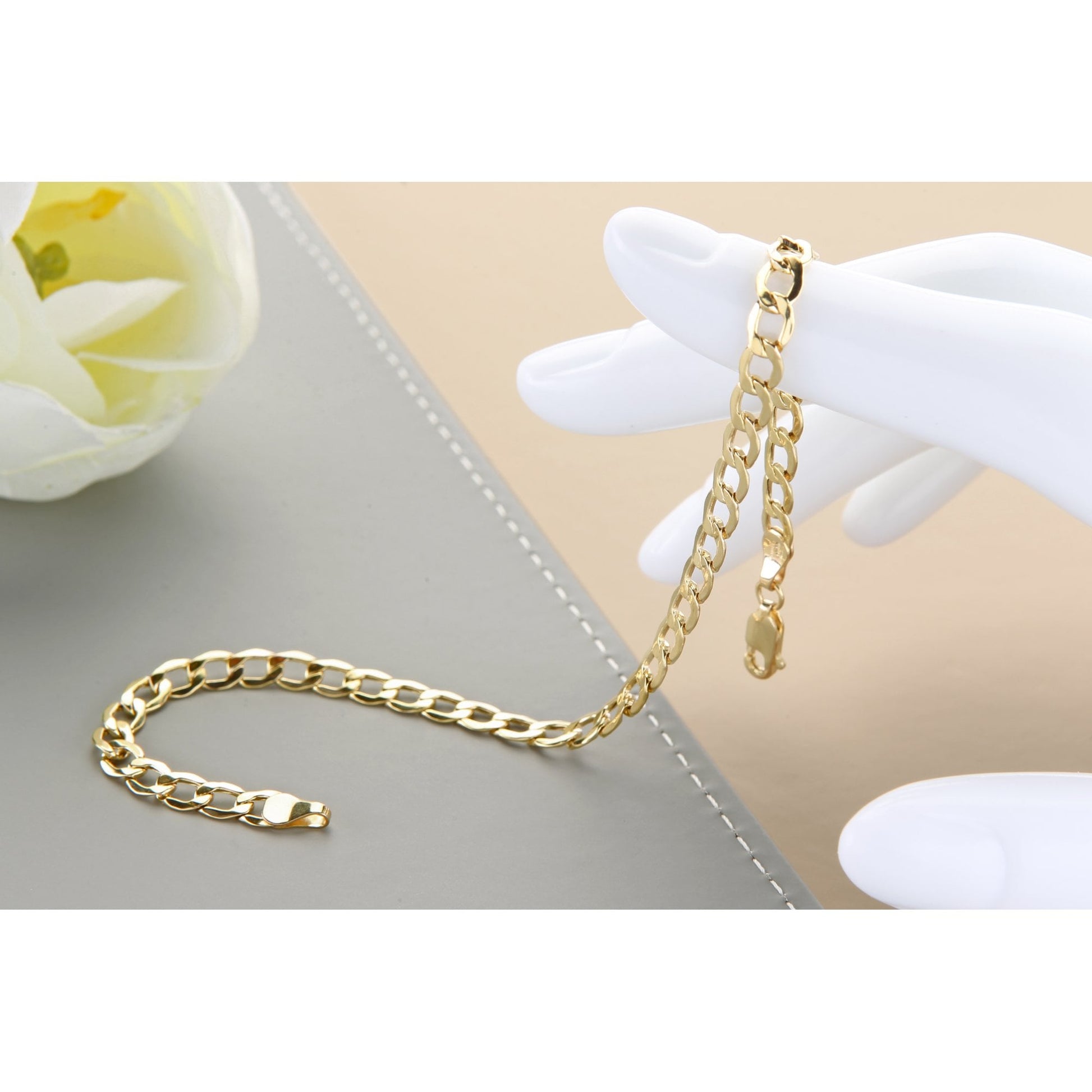 14ct Yellow Gold Hollow Curb Chain Weight of 6.1gr and 18 Inch Length By SPARKLD