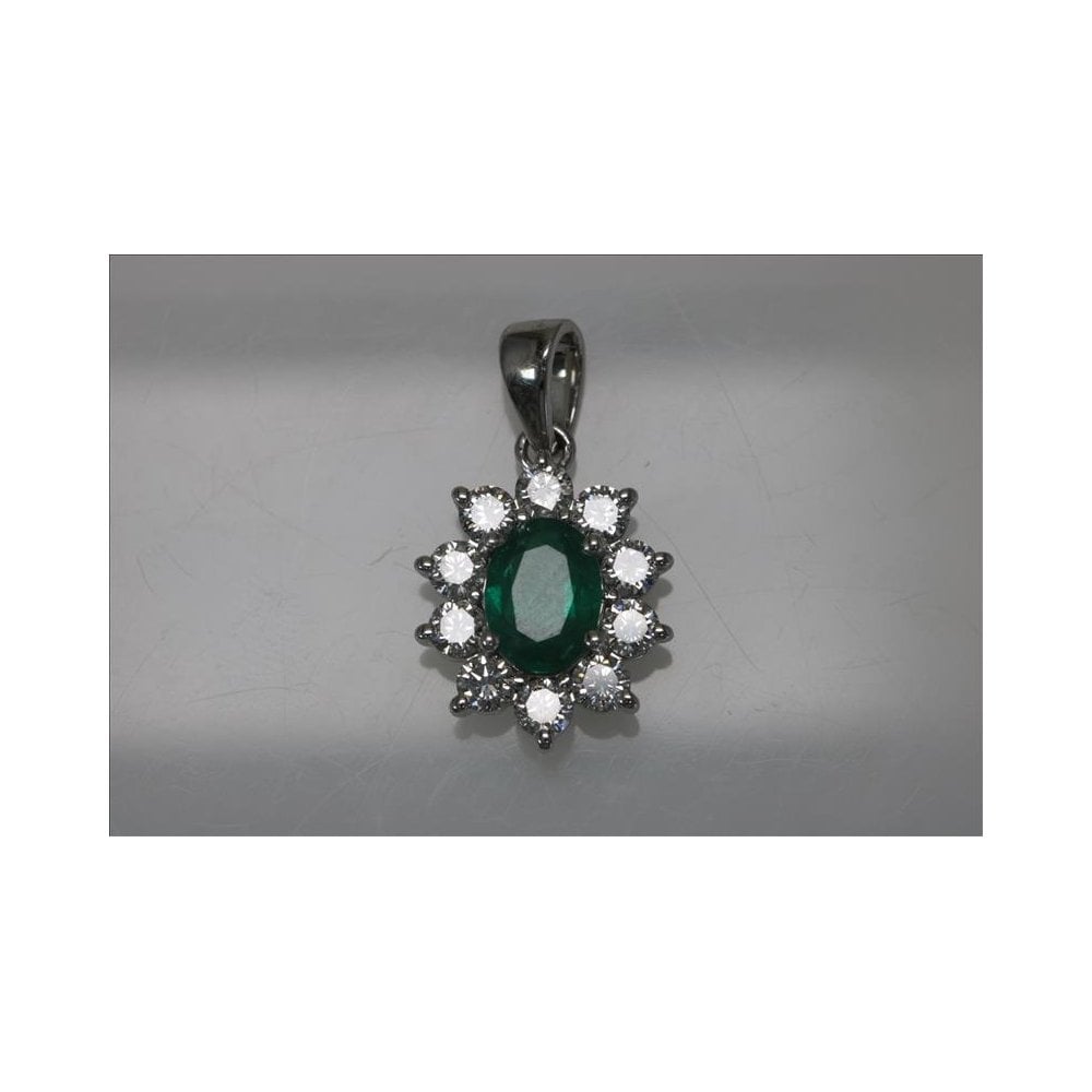 18ct White Gold Emerald 0.90ct And Diamond 0.91ct Cluster Pendant
