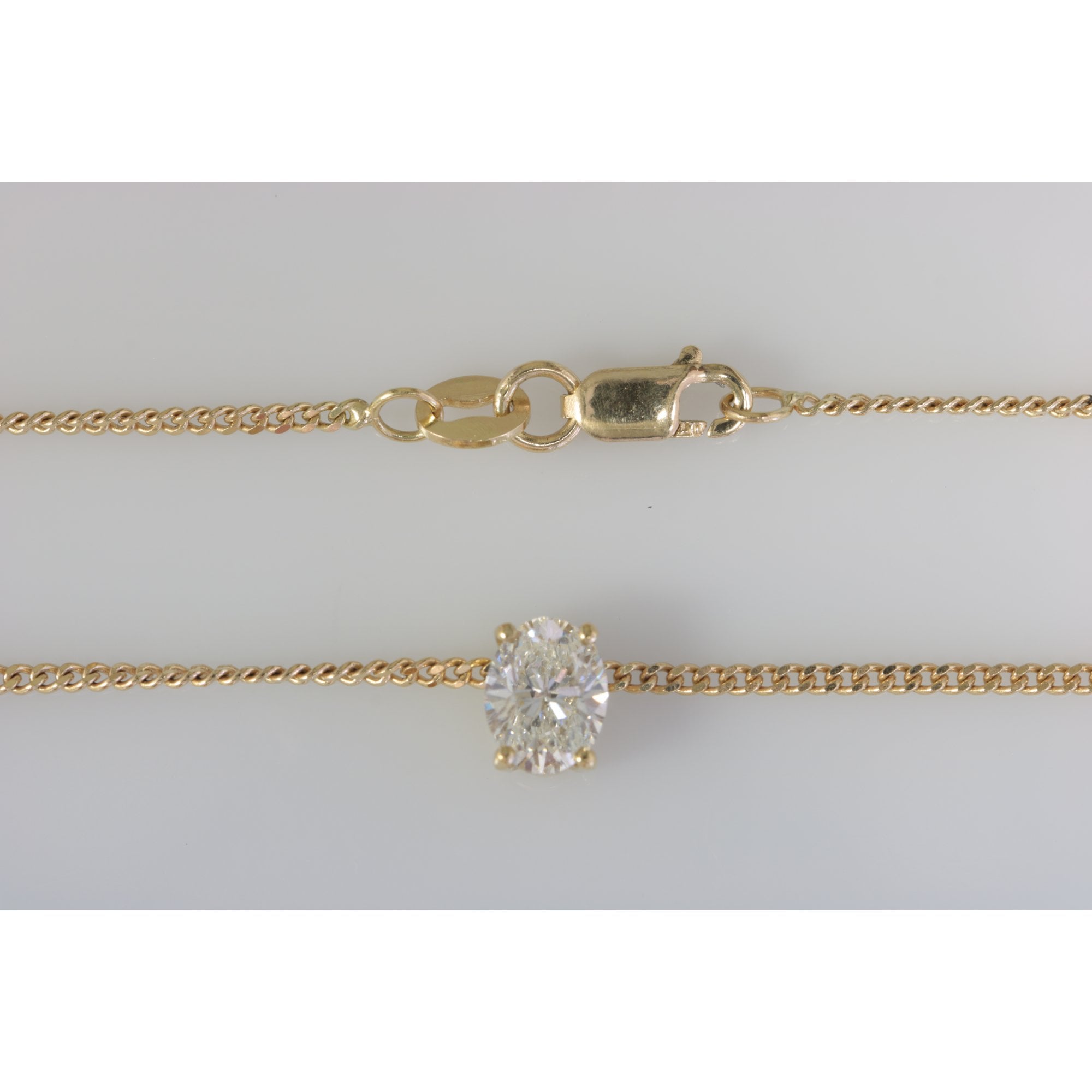 18ct Yellow Gold Diamond Pendant With 18ct Yellow Gold Chain