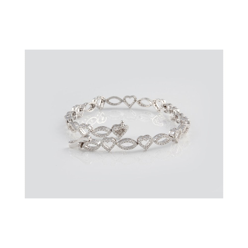 9ct white gold diamond set bracelet 1.89ct