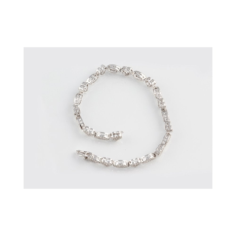9ct white gold diamond set bracelet 1.89ct